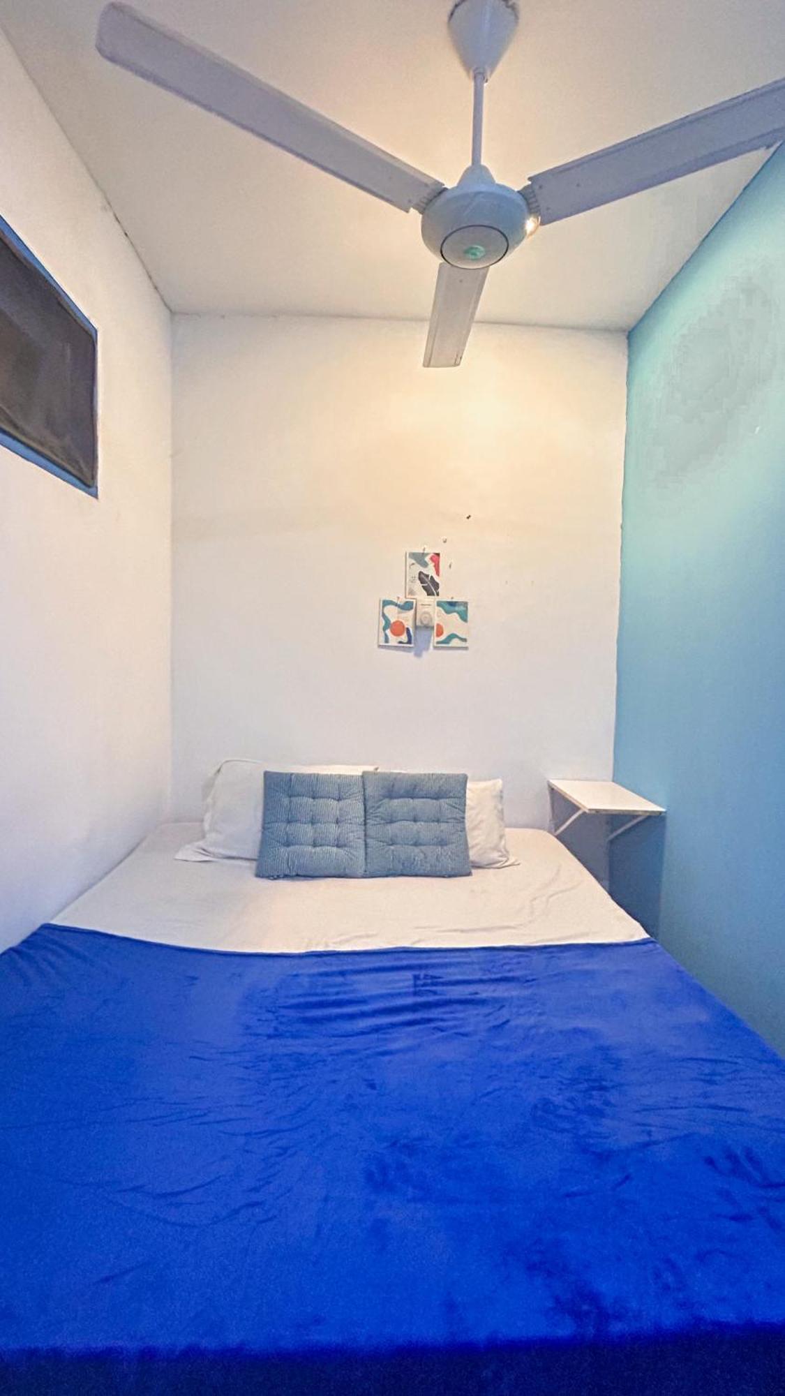 Santorini House In Bali Near Airport Tempat Tidur & Sarapan